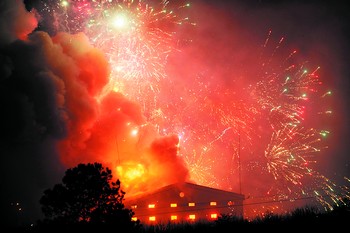 烟花厂爆炸